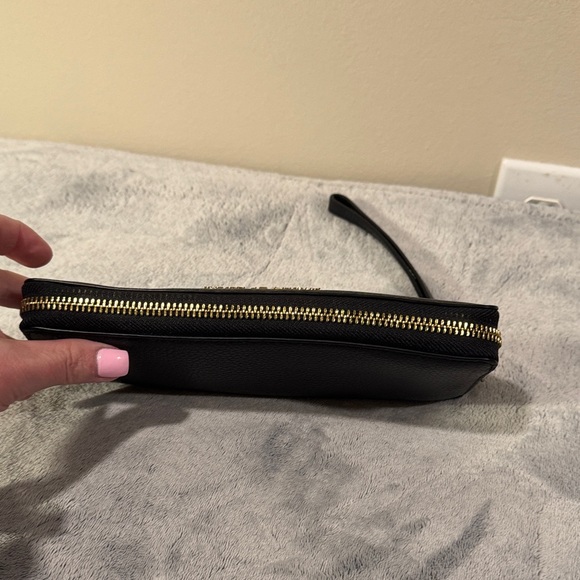 Michael Kors Large Black Pebbled Leather Wristlet Wallet - Picture 5 of 11